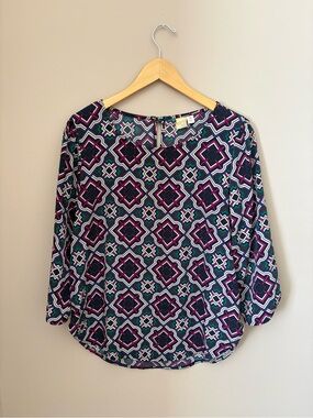 Francesca's Collections Geometric Print Blouse in Navy, Fuchsia & Teal Sz M